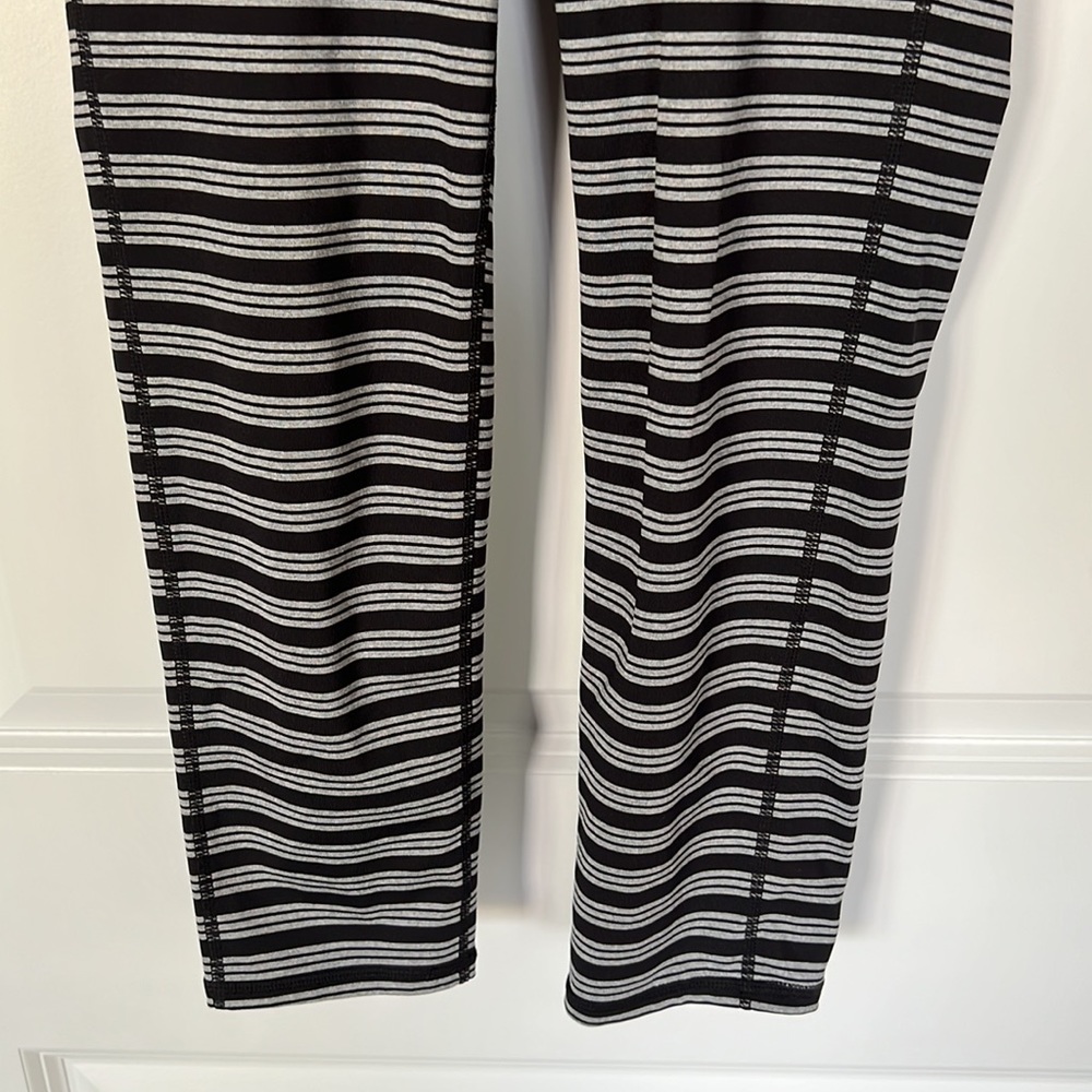 Athleta Stripes Chaturanga Capri Leggings. - Picture 5 of 8